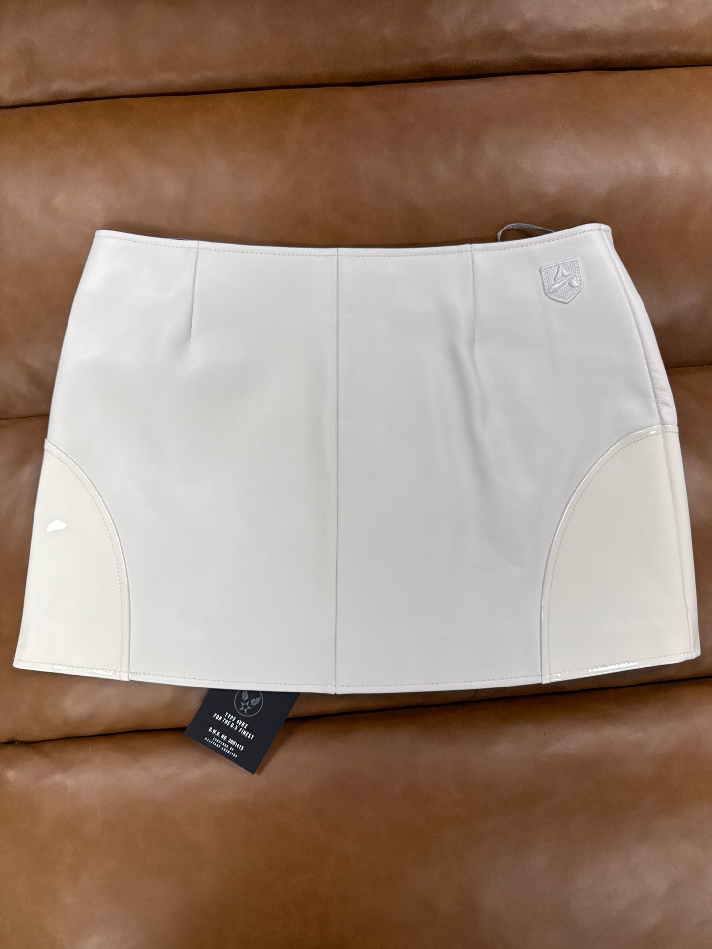 Avirex Women’s Leather Pencil Skirt Snow White/ Blanche Neige