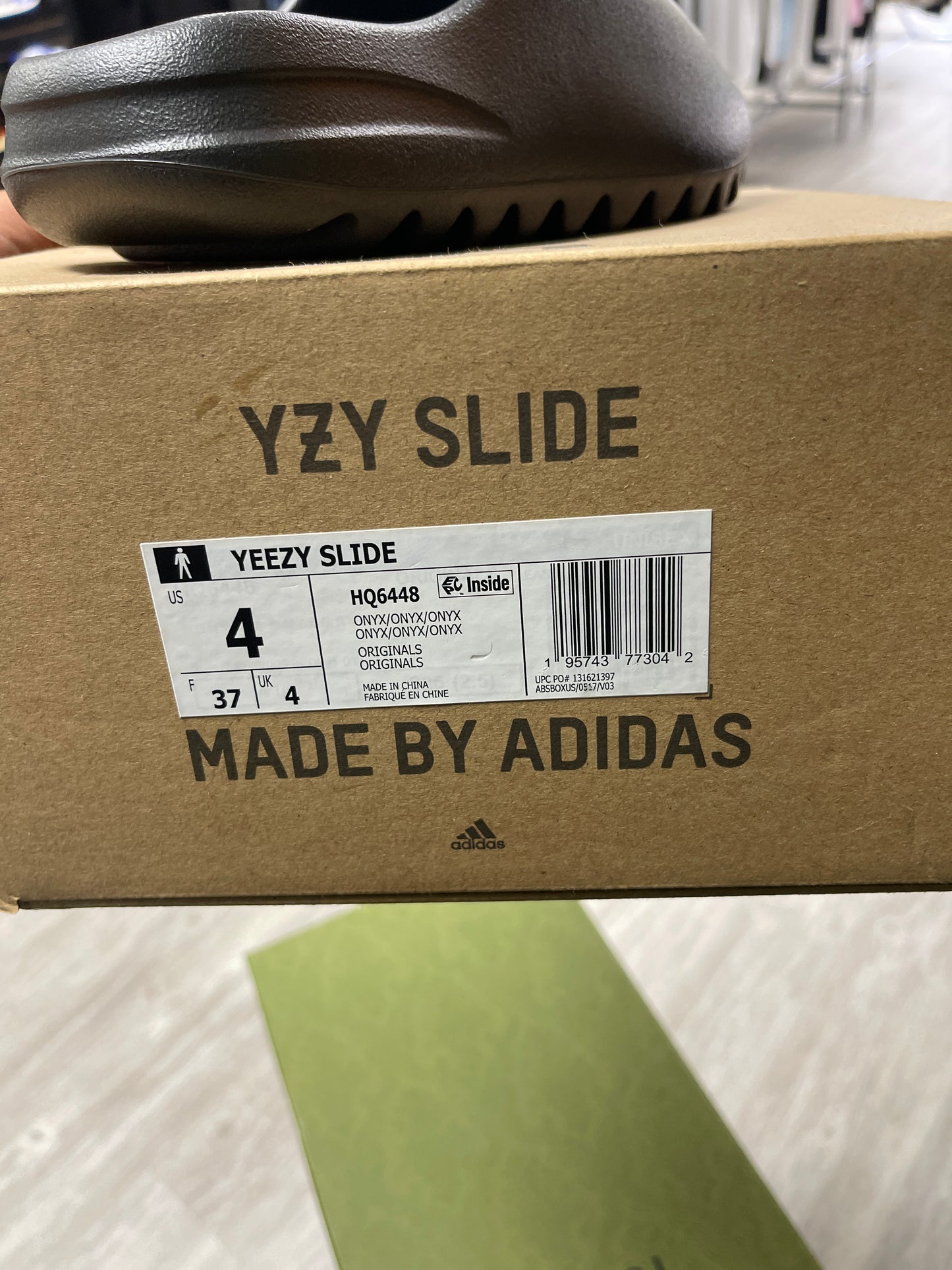 Yeezy Slide "Onyx 2022/2023"